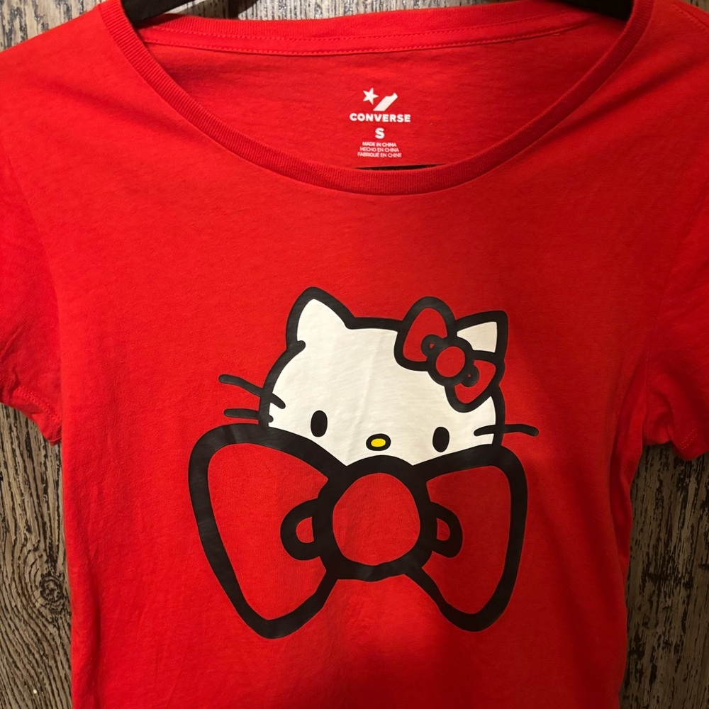 Converse Red Hello Kitty T-Shirt w small new